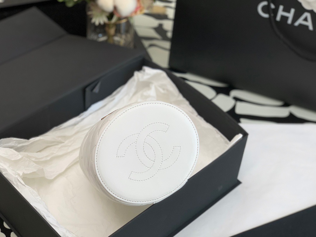 Handbag Chanel 2730 size 13  13  11 cm - vstockx