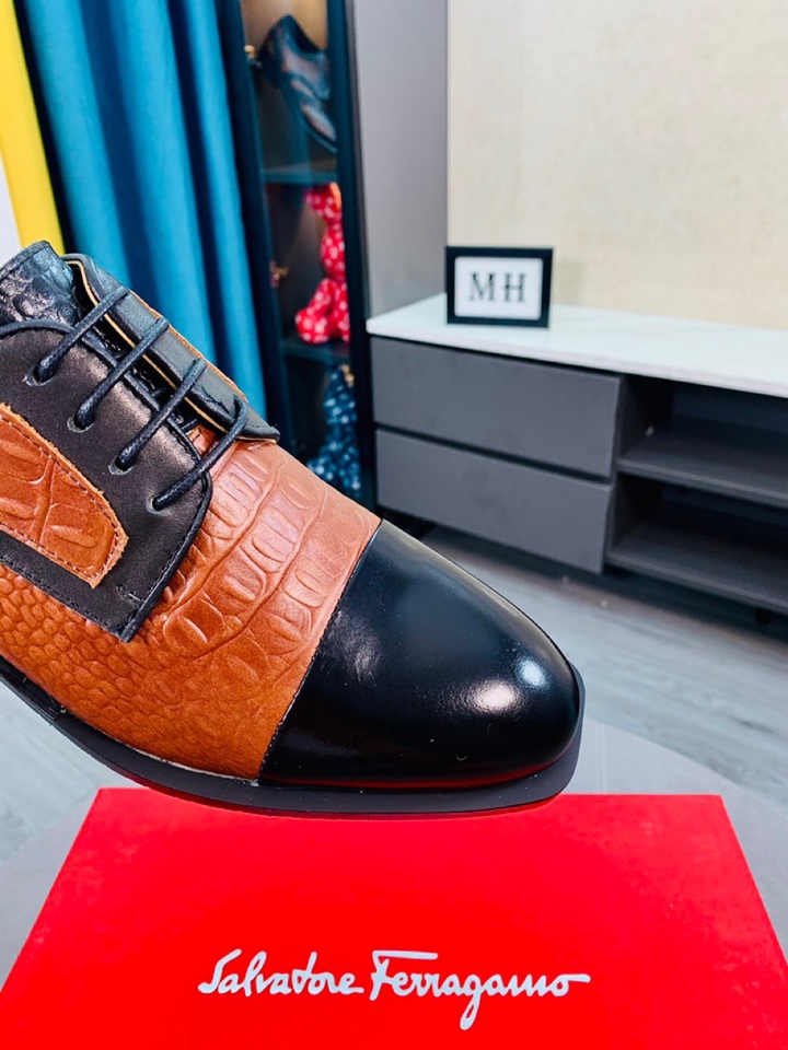 Salvatore Ferragamo Boots 23 - vstockx