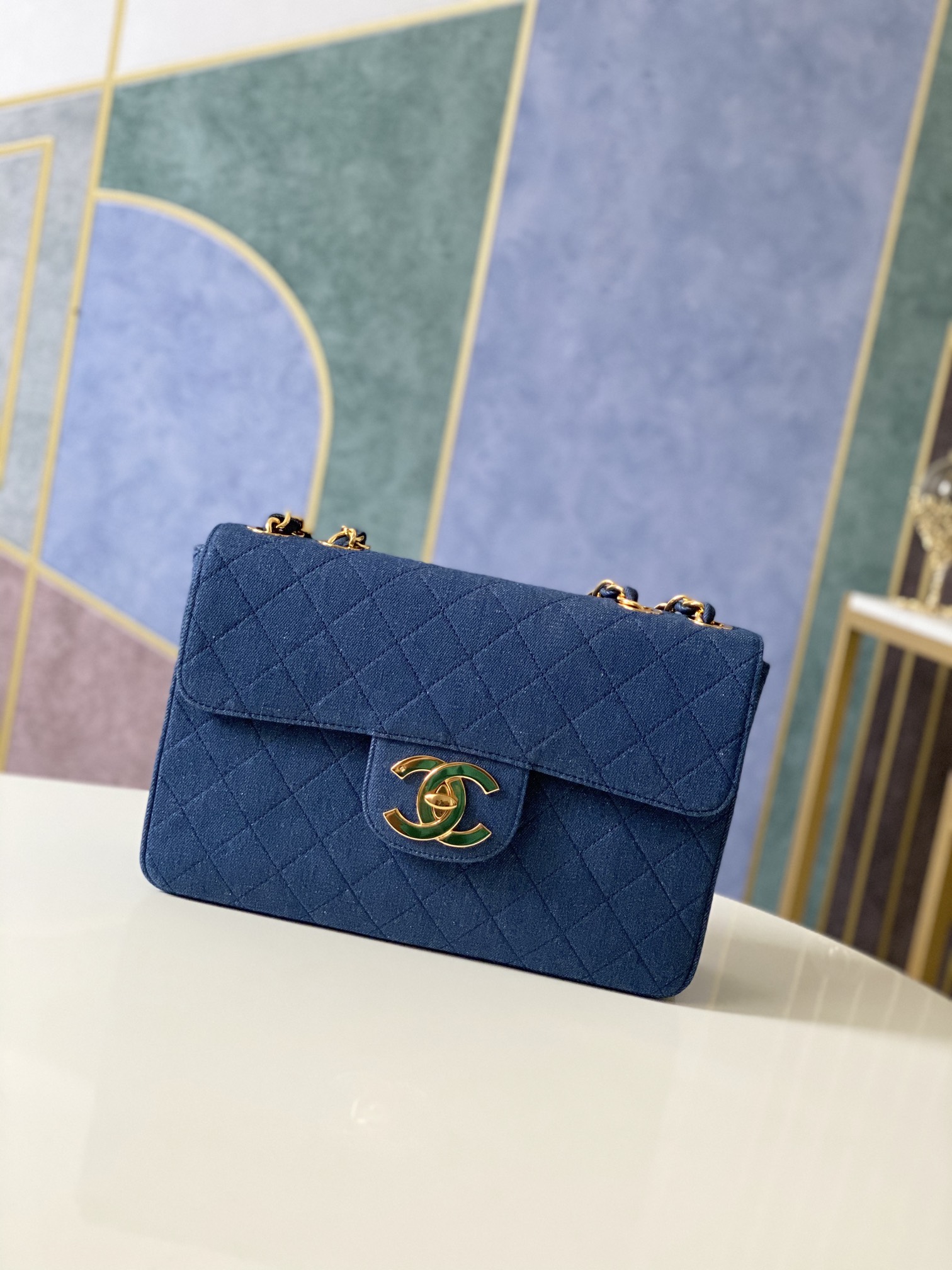 Handbag Chanel A88 size 30.21.8 cm - vstockx