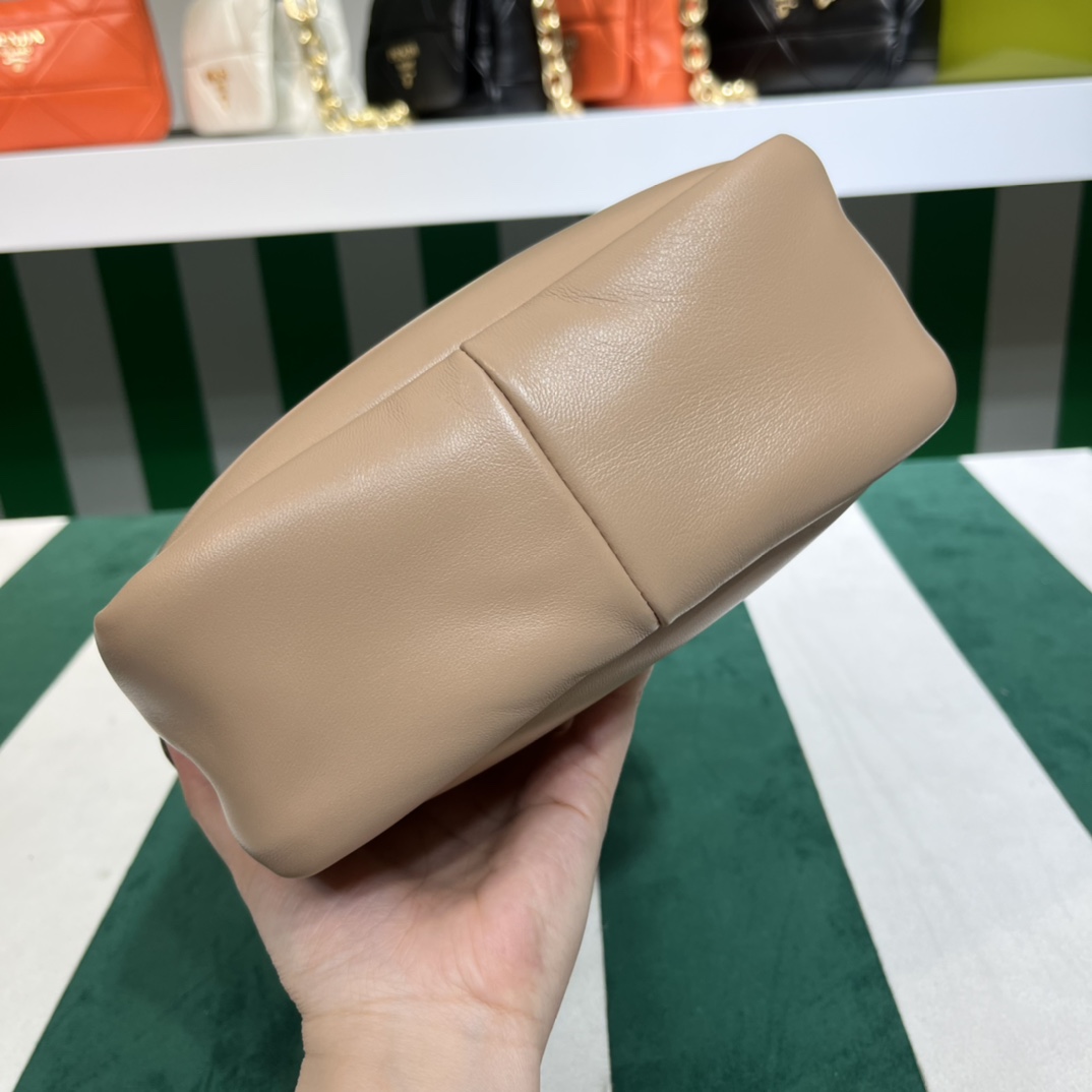 Handbags Prada 1BA359 size:15.5*10*18 cm - vstockx
