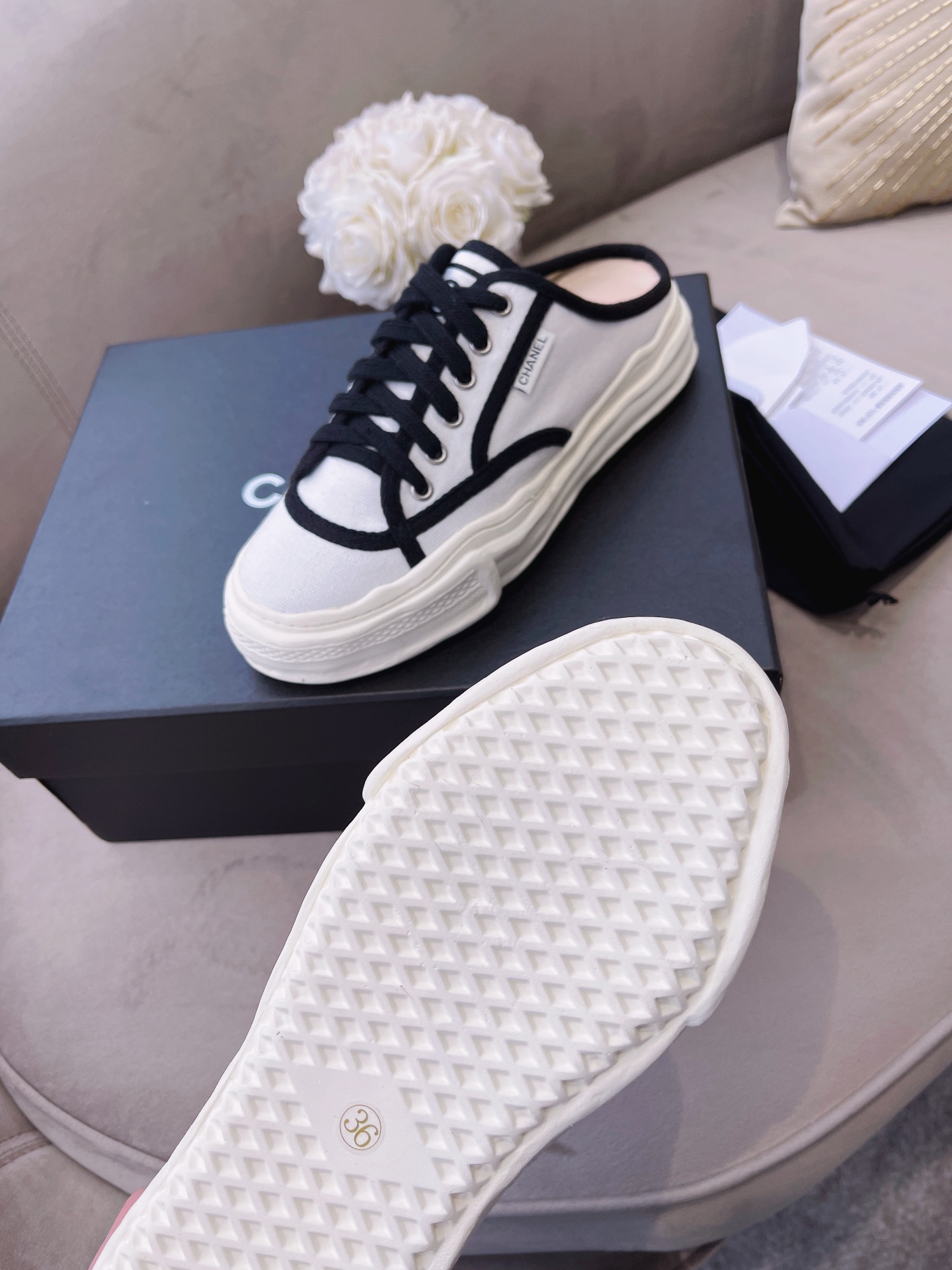 Chanel Platform Sneaker 24 - vstockx