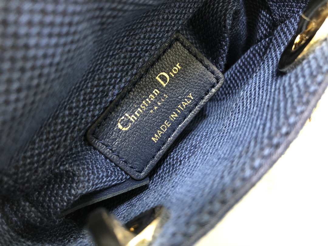 Handbag Dior S0856 size 12 x 10.2 x 5 cm - vstockx