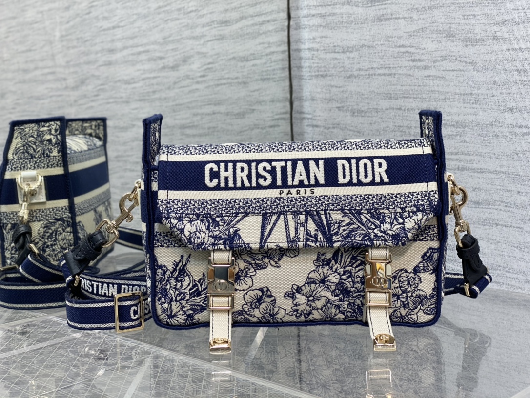 Handbag Dior size 23*15*8 cm - vstockx