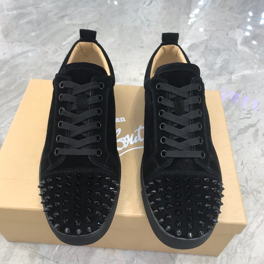 Christian Louboutin Louis Junior Spikes Orlato Flat Sneakers 10 - vstockx