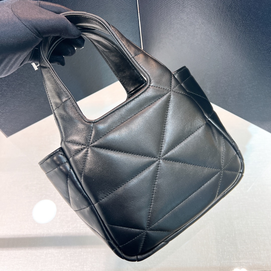 handbags prada 1BG451 19*17*10 - vstockx