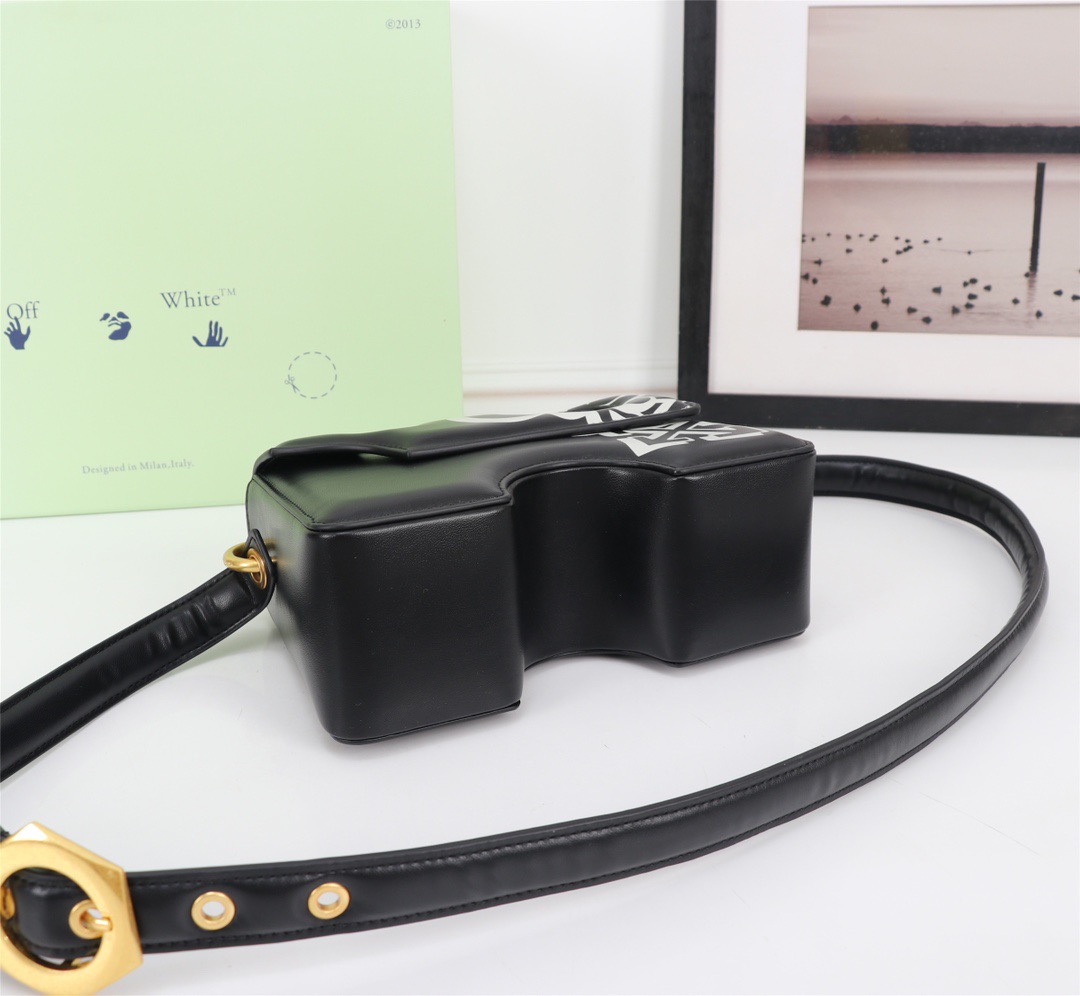 handbags OFF-White 579  6885970  size:22*16*8cm - vstockx