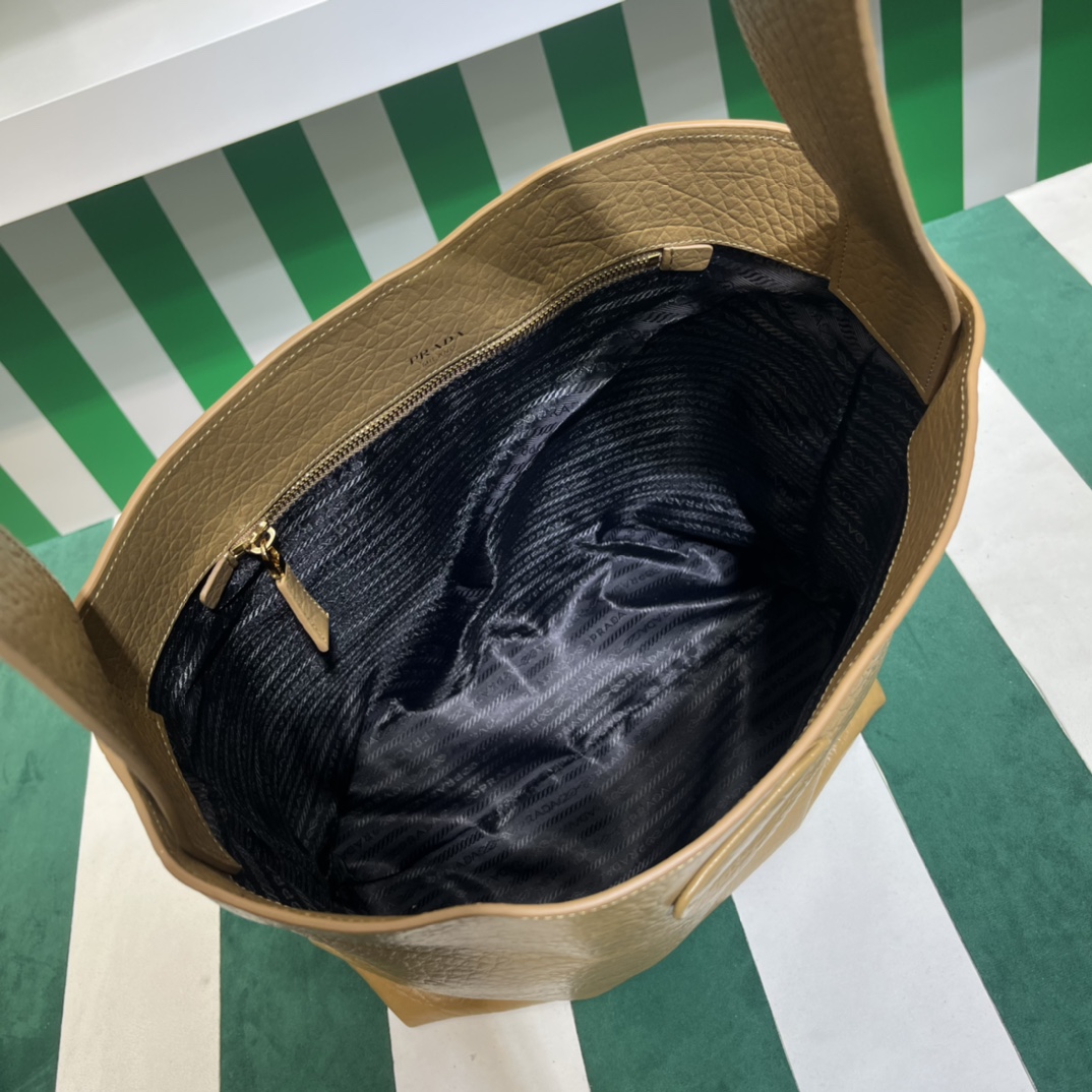 Handbags Prada 1BC173 size:33×37×15 cm - vstockx