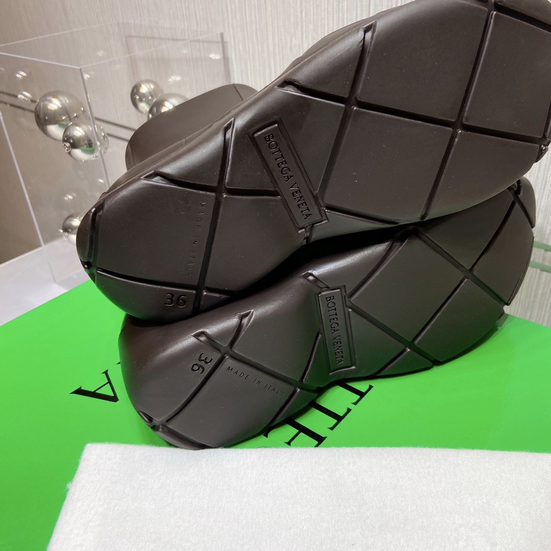 Bottega Veneta Boots 27 - vstockx