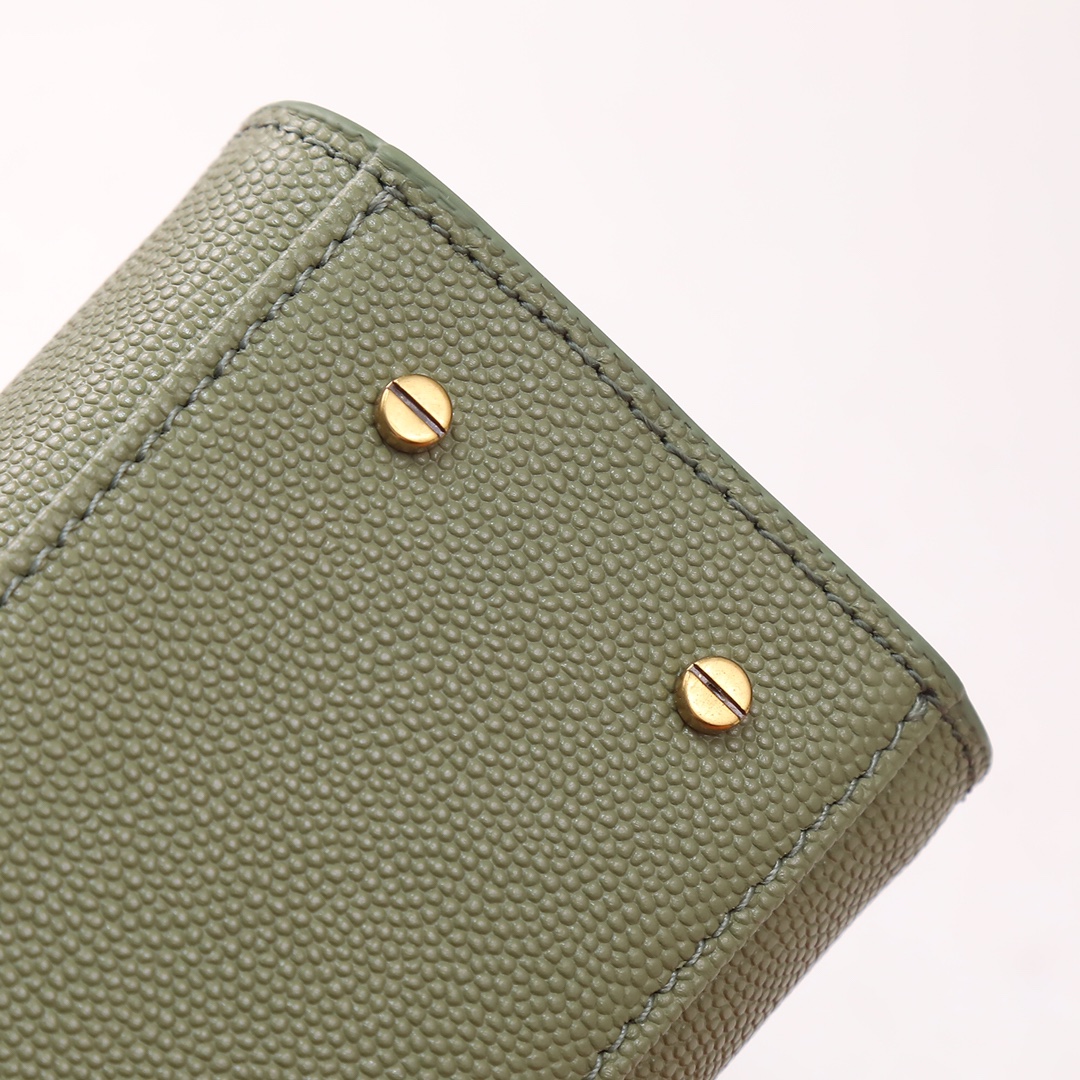 Handbags SAINT LAURENT 602716 size 20  16  7.5 cm - vstockx