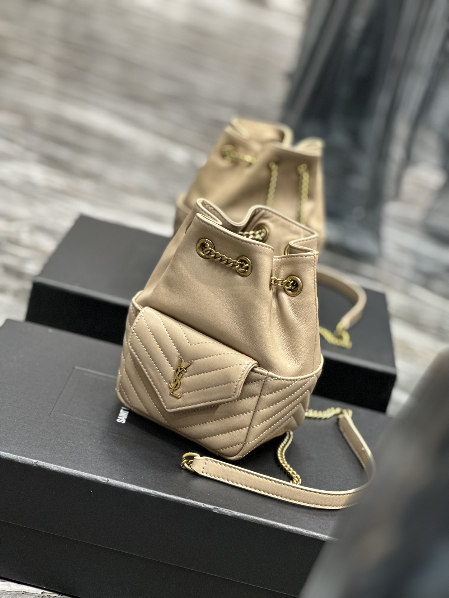 Handbags SAINT LAURENT 631052 size 19x13x13 cm - vstockx
