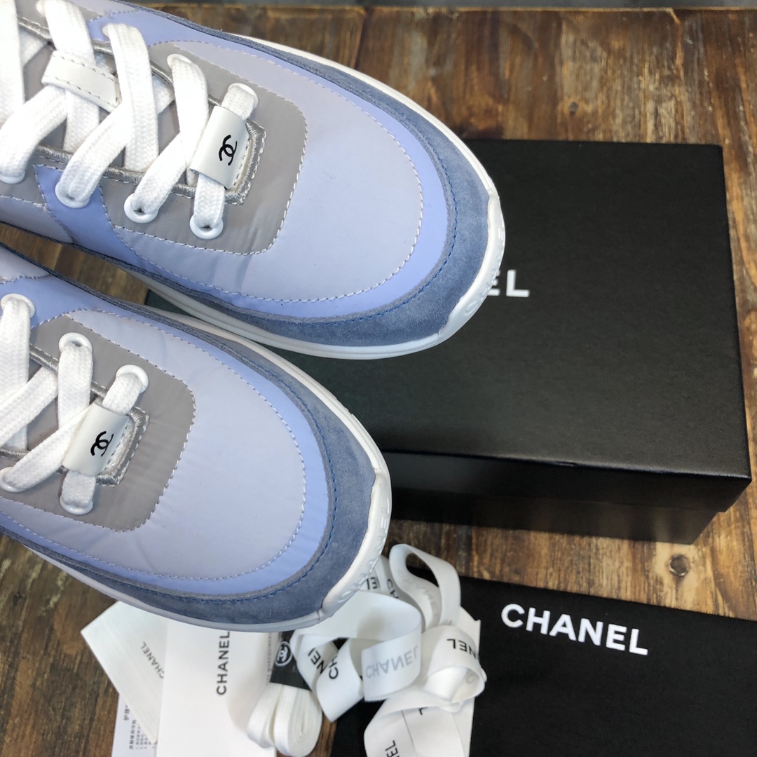 Chanel Fabric & Suede Calfskin Low Top Sneaker 31 - vstockx