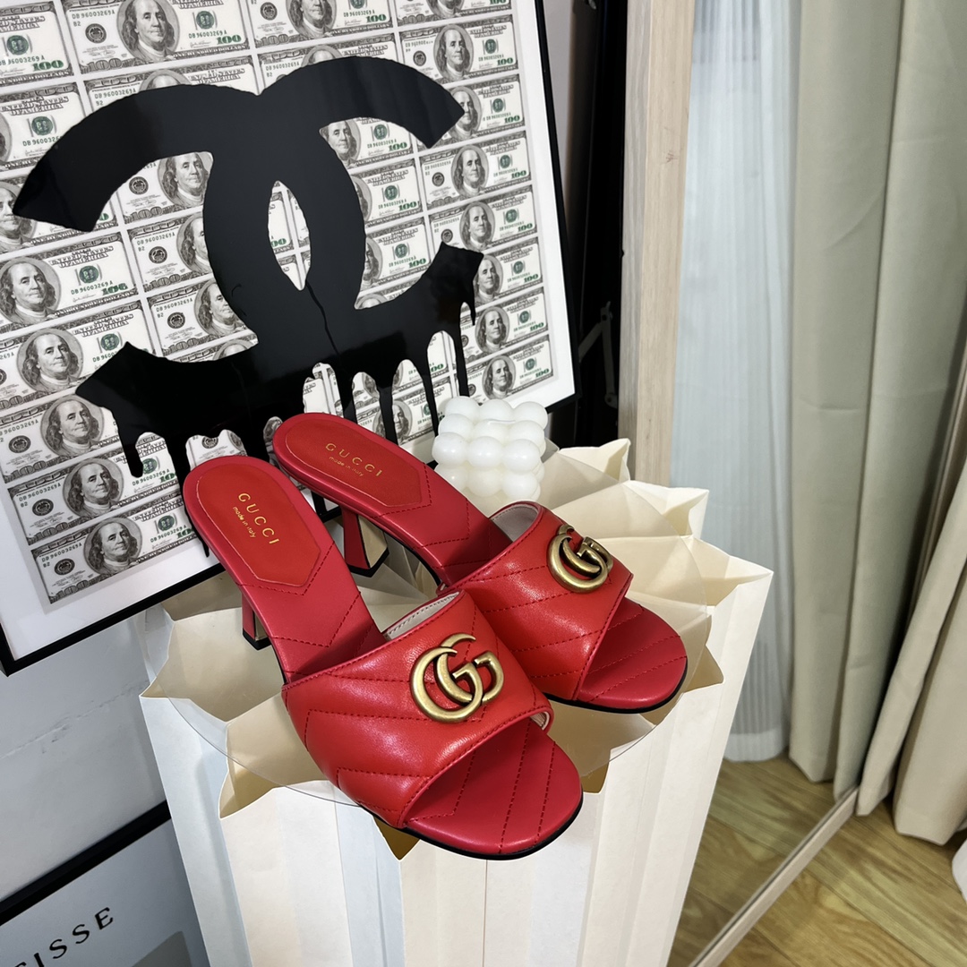 Gucci Women's Double G slide sandal WOMEN 7 - vstockx