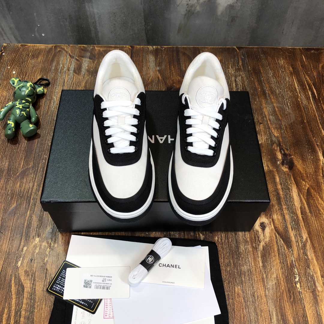 Chanel Fabric & Suede Calfskin Low Top Sneaker 25 - vstockx