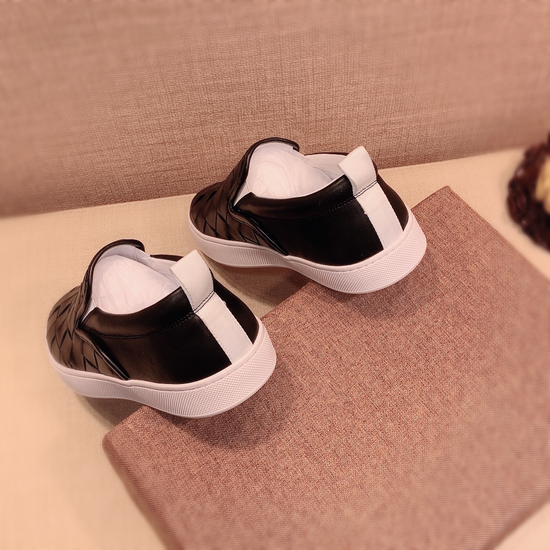 Bottega Veneta Intrecciato Leather Loafers 6 - vstockx