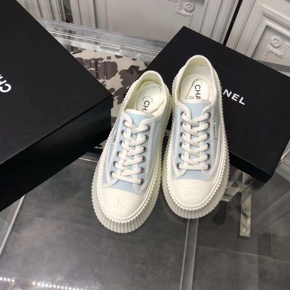 Chanel Platform Sneaker 27 - vstockx
