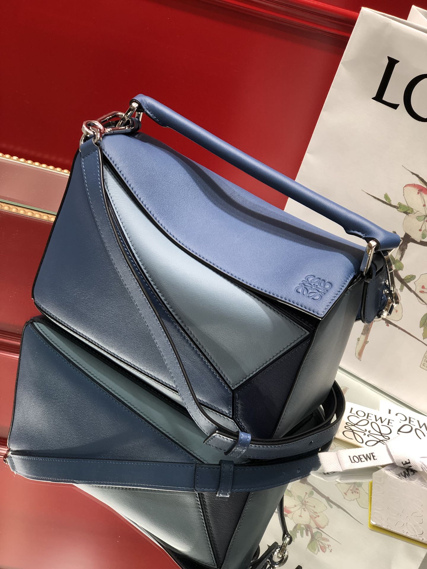 Handbags LOEWE ZP size:2414-11 cm - vstockx