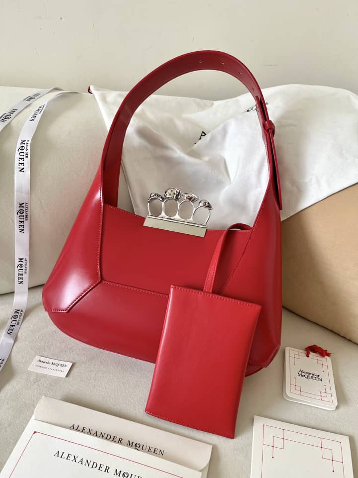 Handbag Alexander McQueen hobo size 20*12*8 cm size 30*18*7 cm - vstockx