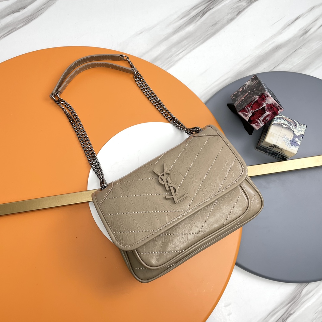 Handbags SAINT LAURENT 533037 size 22-16-7 cm - vstockx