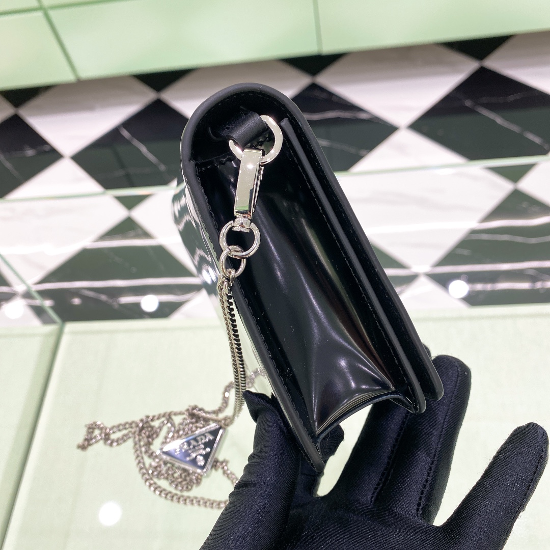 handbags prada 1BD307 19*10.5*3.5 - vstockx