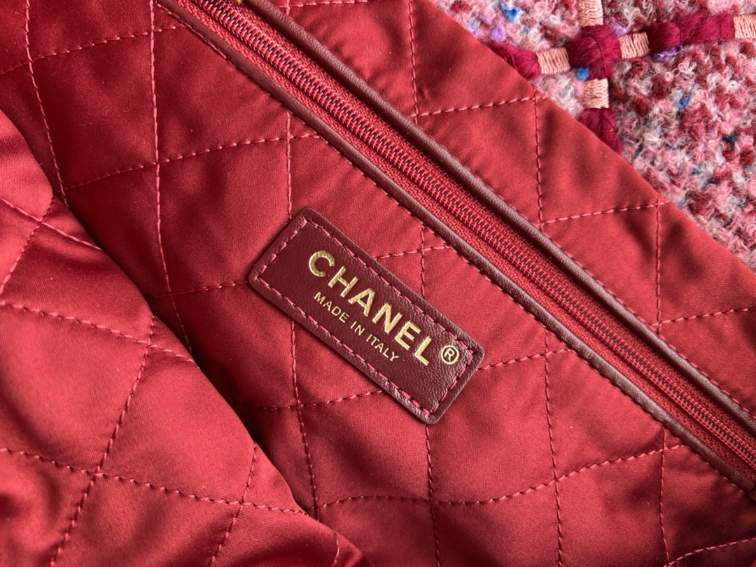 Handbag Chanel 3261 size 39cmx42cmx8 cm - vstockx