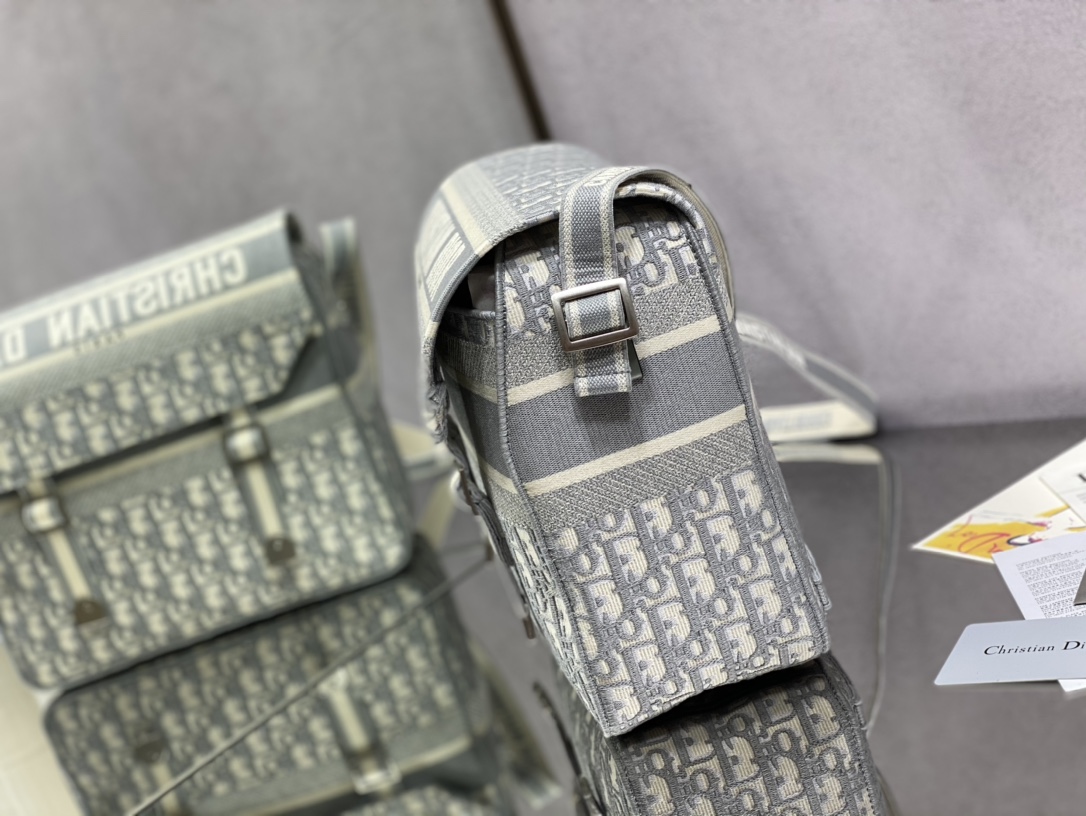 Handbag Dior size 28*12*26 cm - vstockx