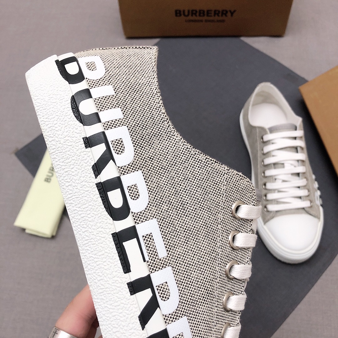 Burberry Perforated Check Sneaker 10 - vstockx