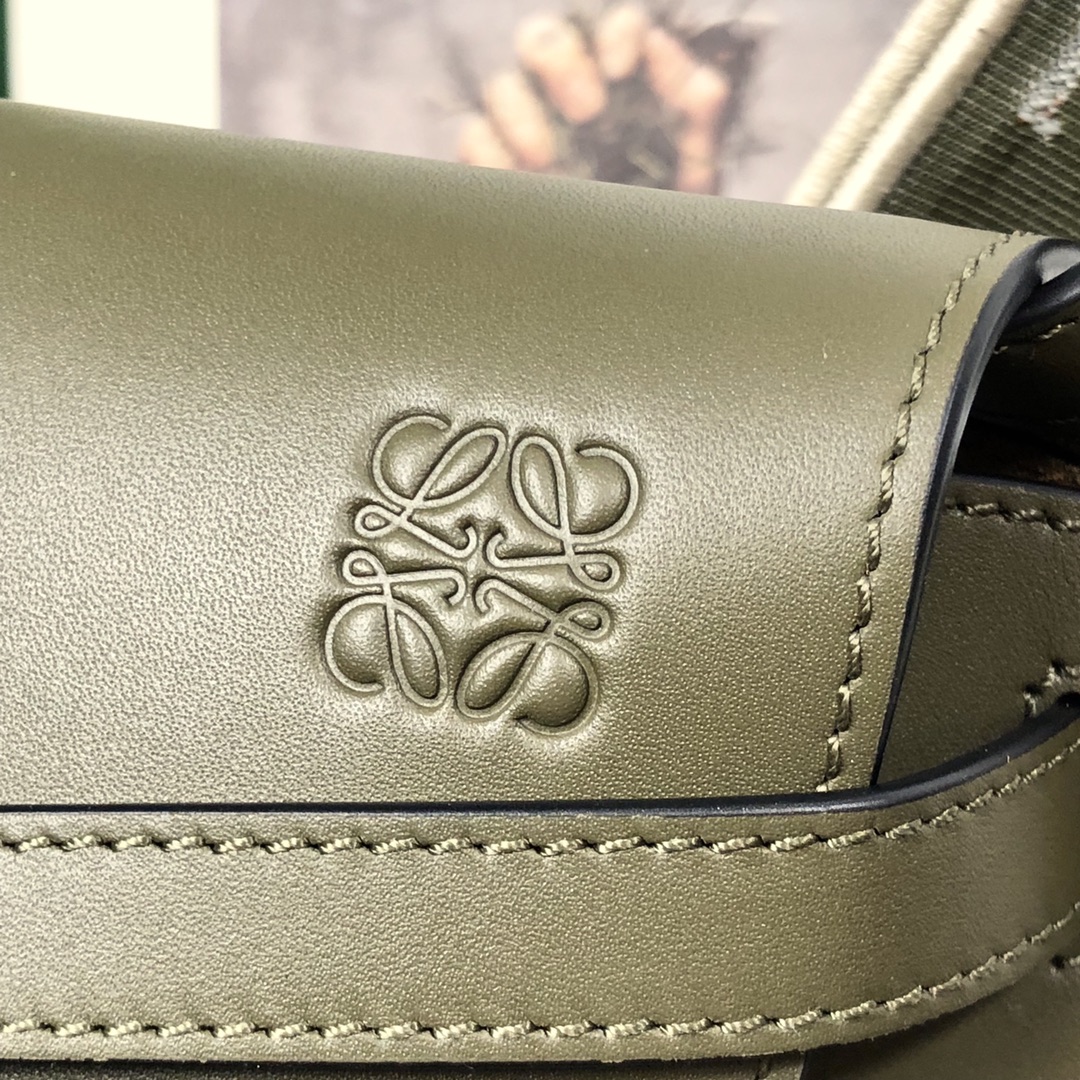 Handbags LOEWE   size:15*12.5*9cm - vstockx