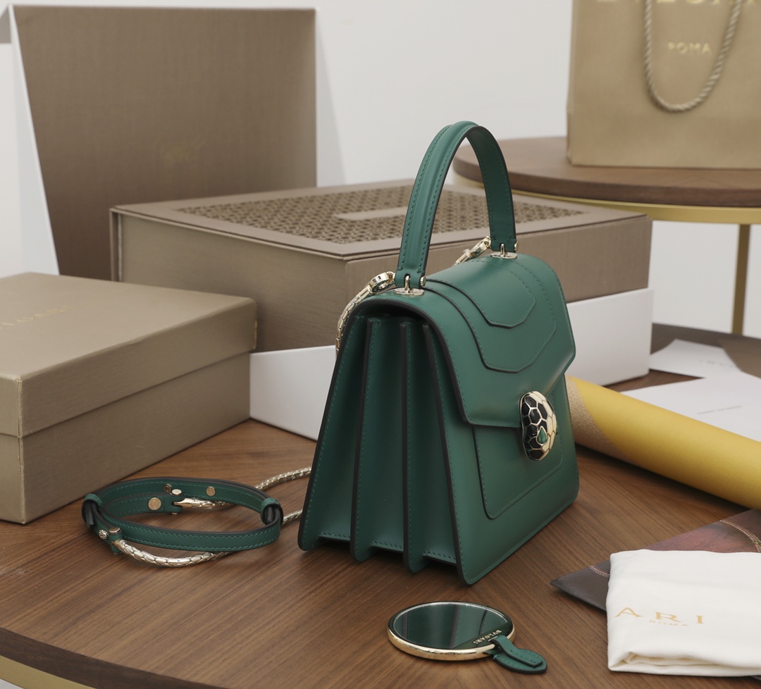 Handbags Bvlgari 28624791050 size:18*16*10cm - vstockx