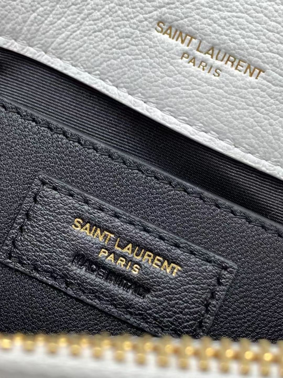 Handbags SAINT LAURENT 392737 size 24x17x6 cm - vstockx