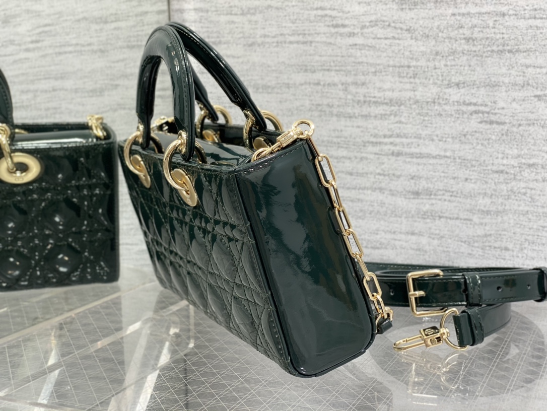 Handbag Dior size 26*6*14 cm - vstockx