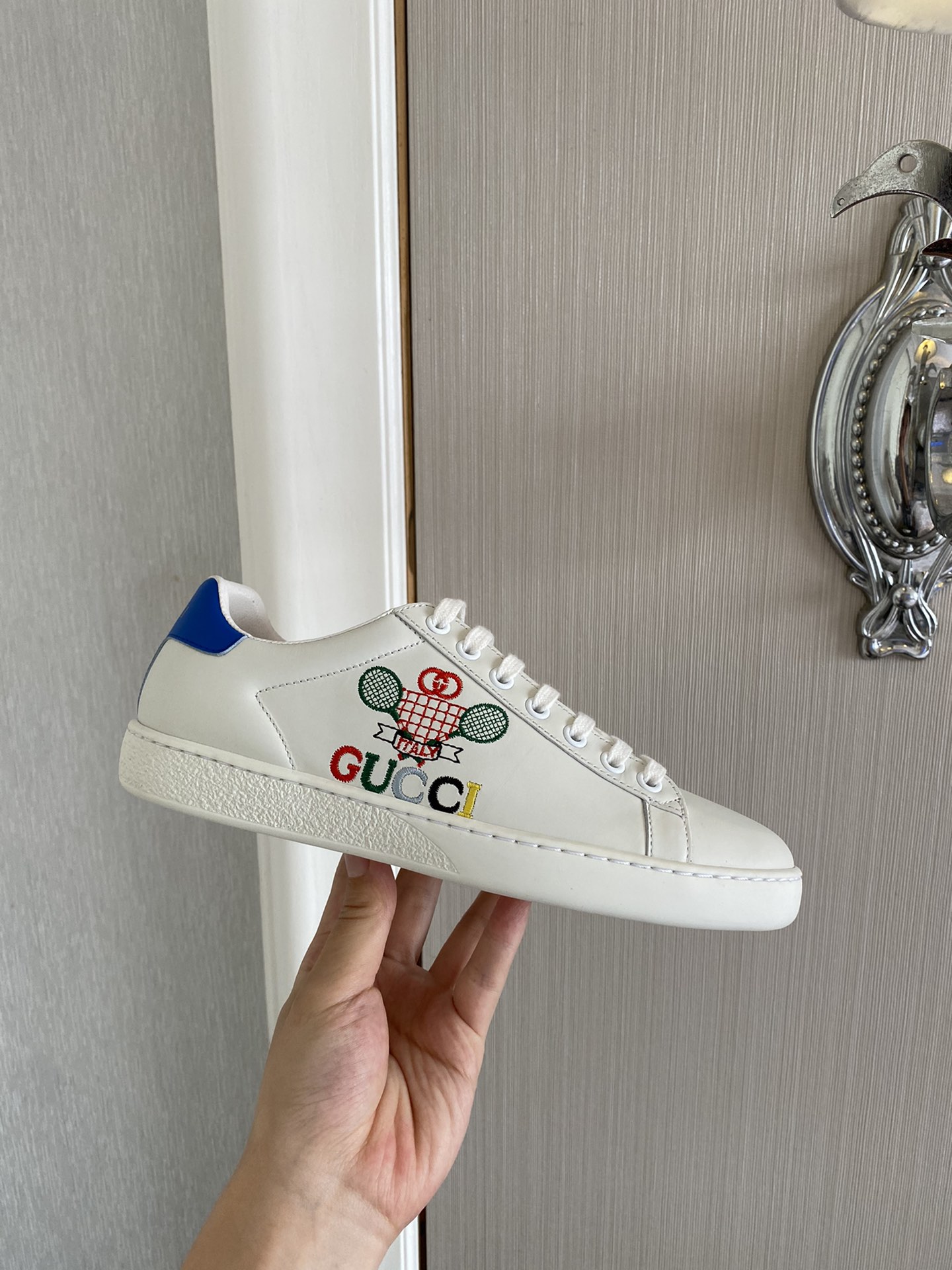 Gucci Women's Ace sneaker with bee sneaker 4 - vstockx