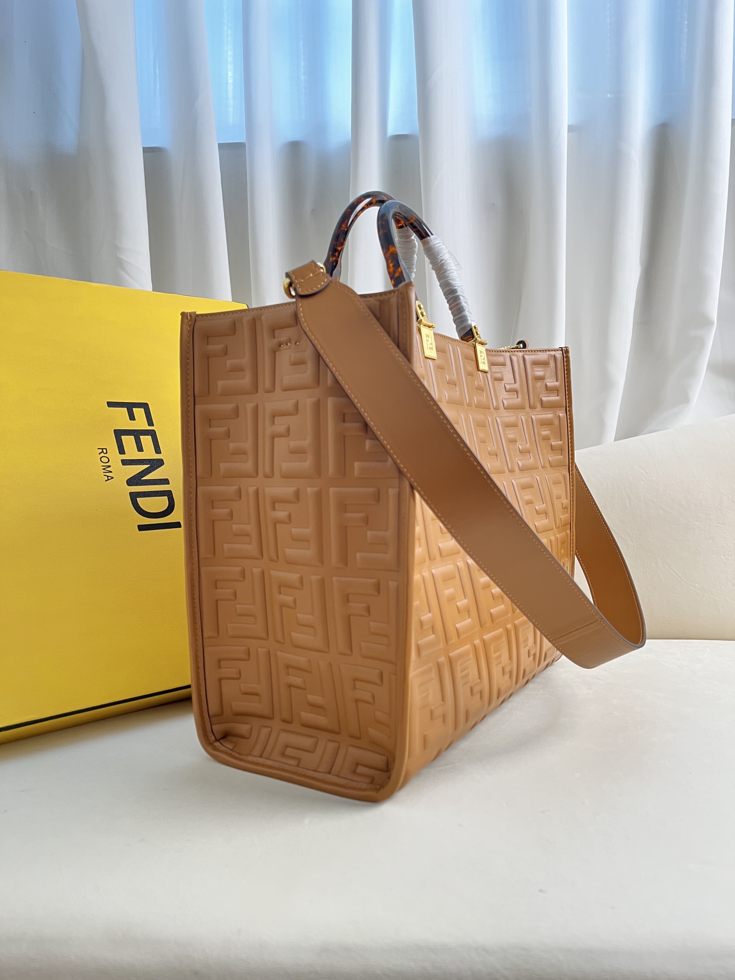 handbags FENDI 877 size:17*35*31 - vstockx