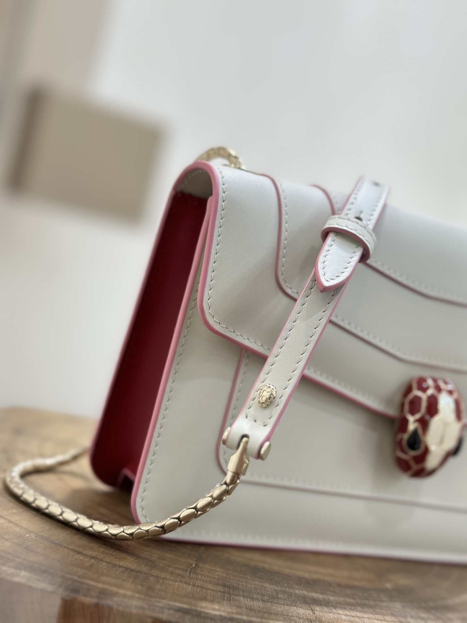 Handbags Bvlgari 38102 size:22*13*5.5 cm - vstockx