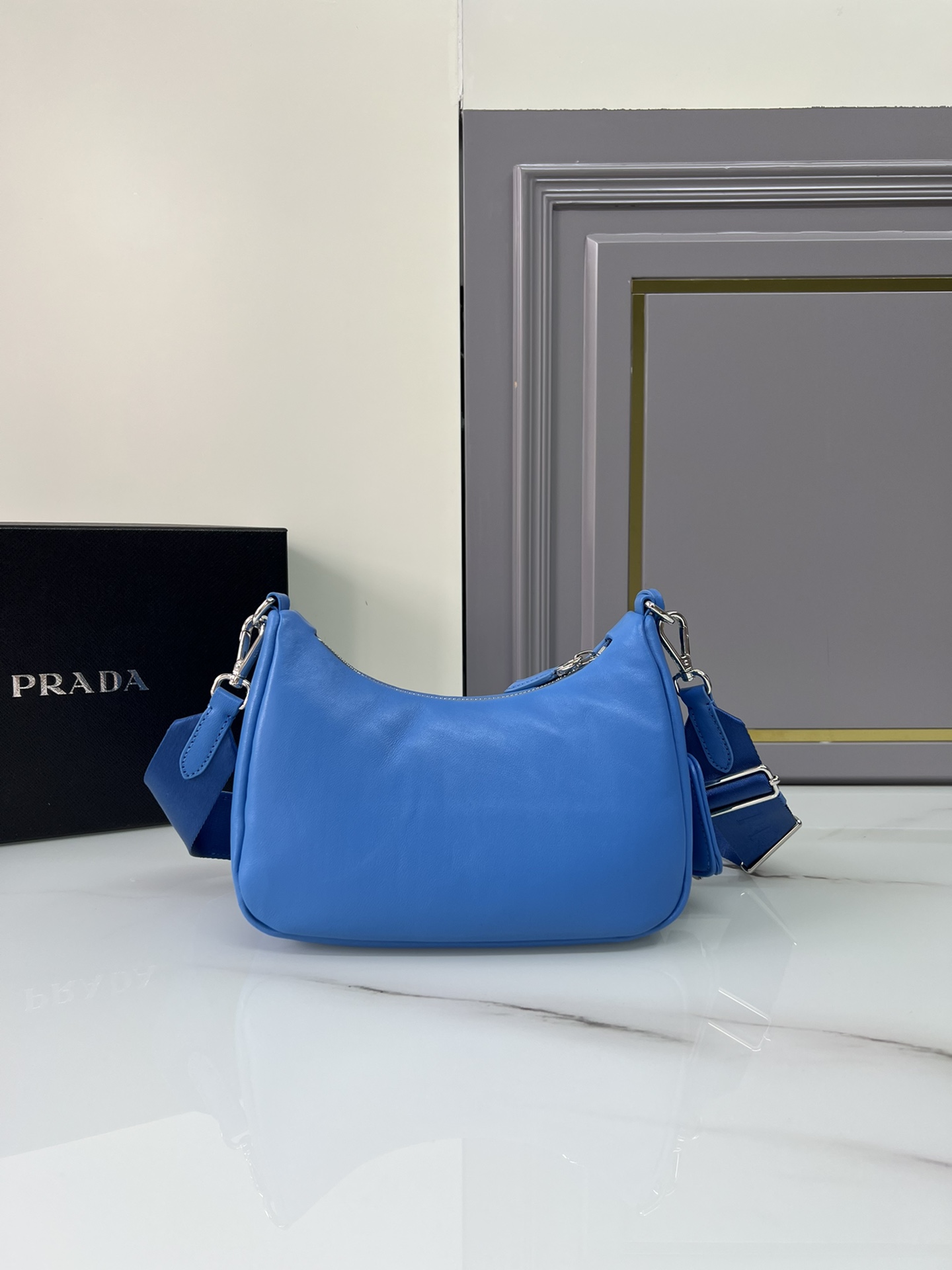 handbags prada 1BH204 22*18*6.5 - vstockx