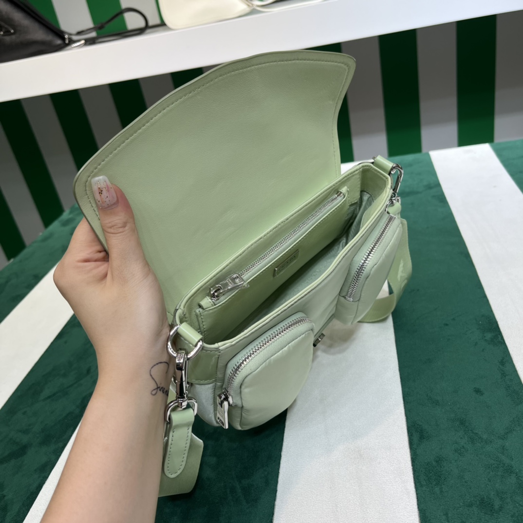 Handbags Prada 1BD295 size:22*7.5*14 cm - vstockx