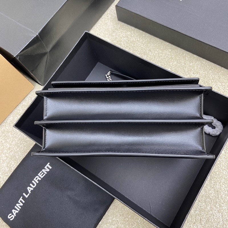 Handbags SAINT LAURENT 442906 size 22x8x16 cm - vstockx