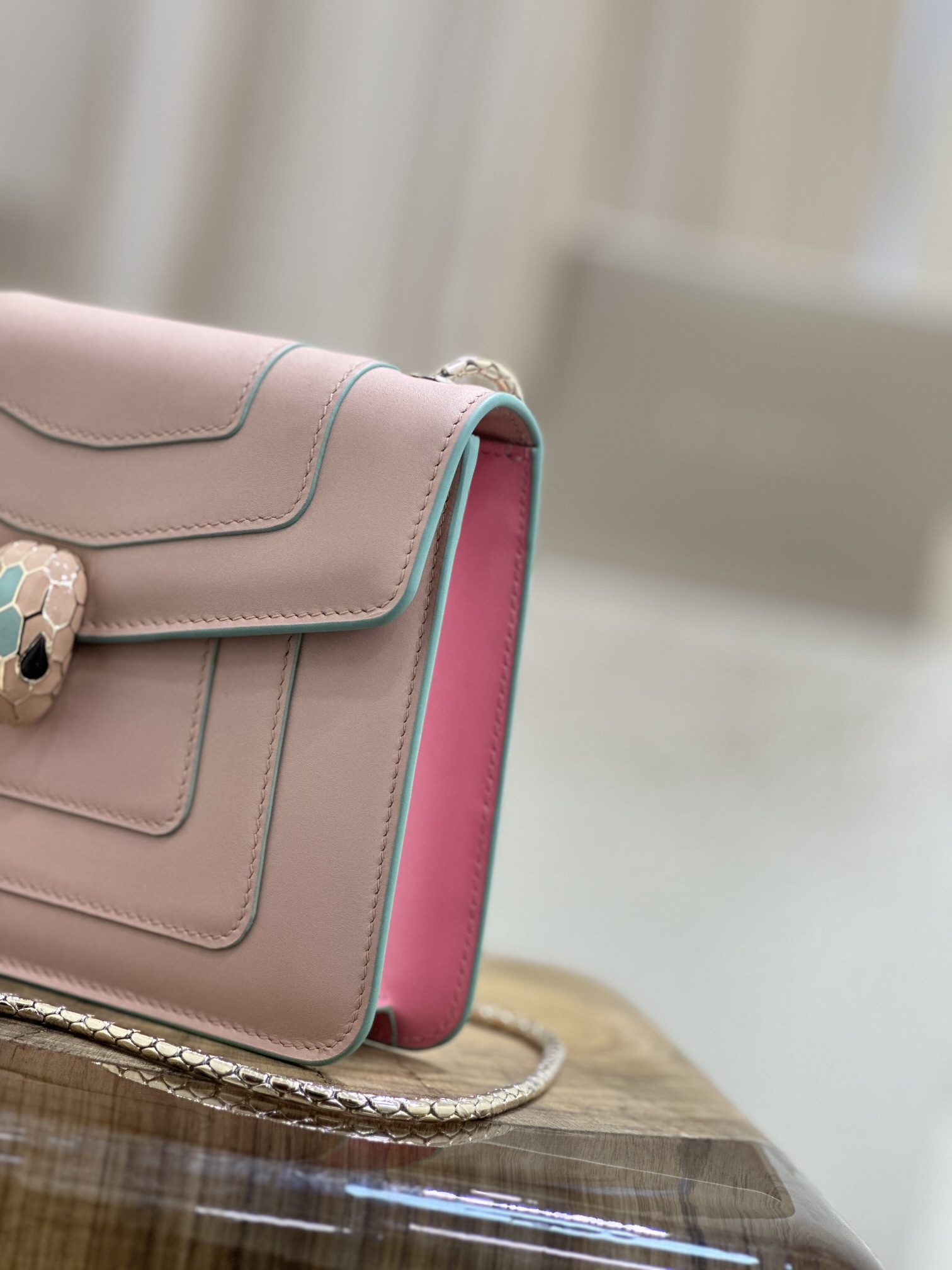 Handbags Bvlgari 35107 size:20*15*5 cm - vstockx