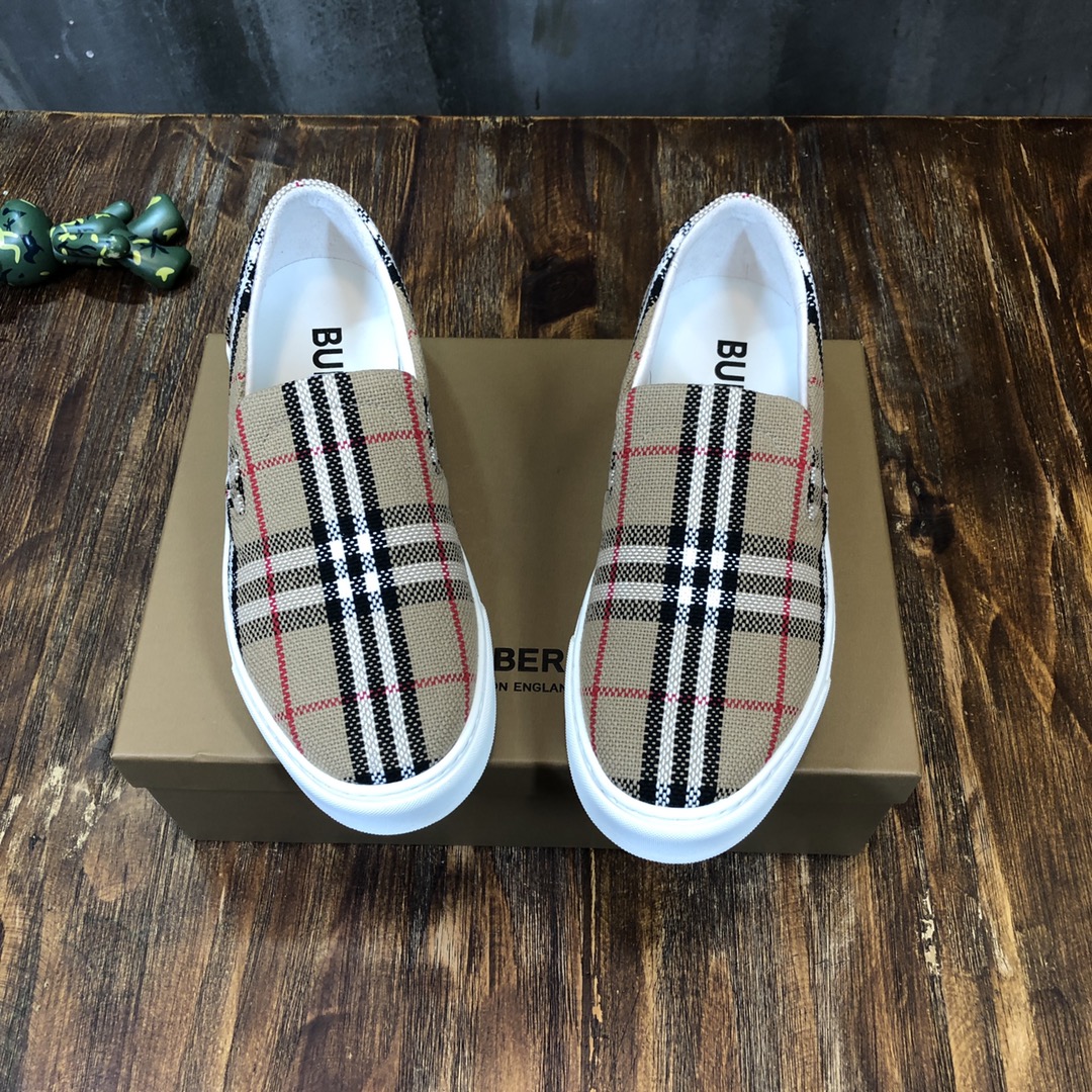 Burberry Slip On Check Print - vstockx