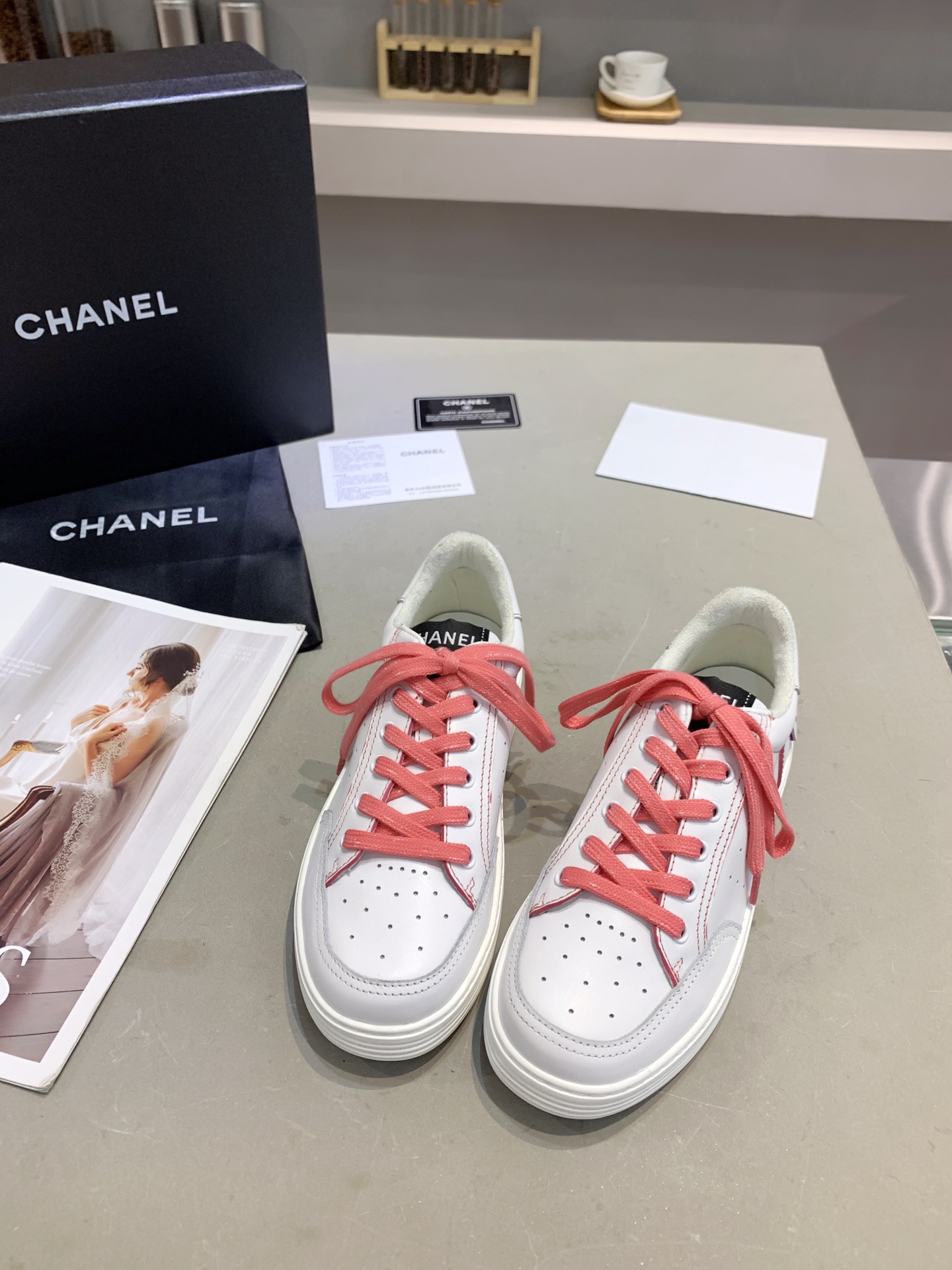 Chanel Low Top Sneaker 53 - vstockx
