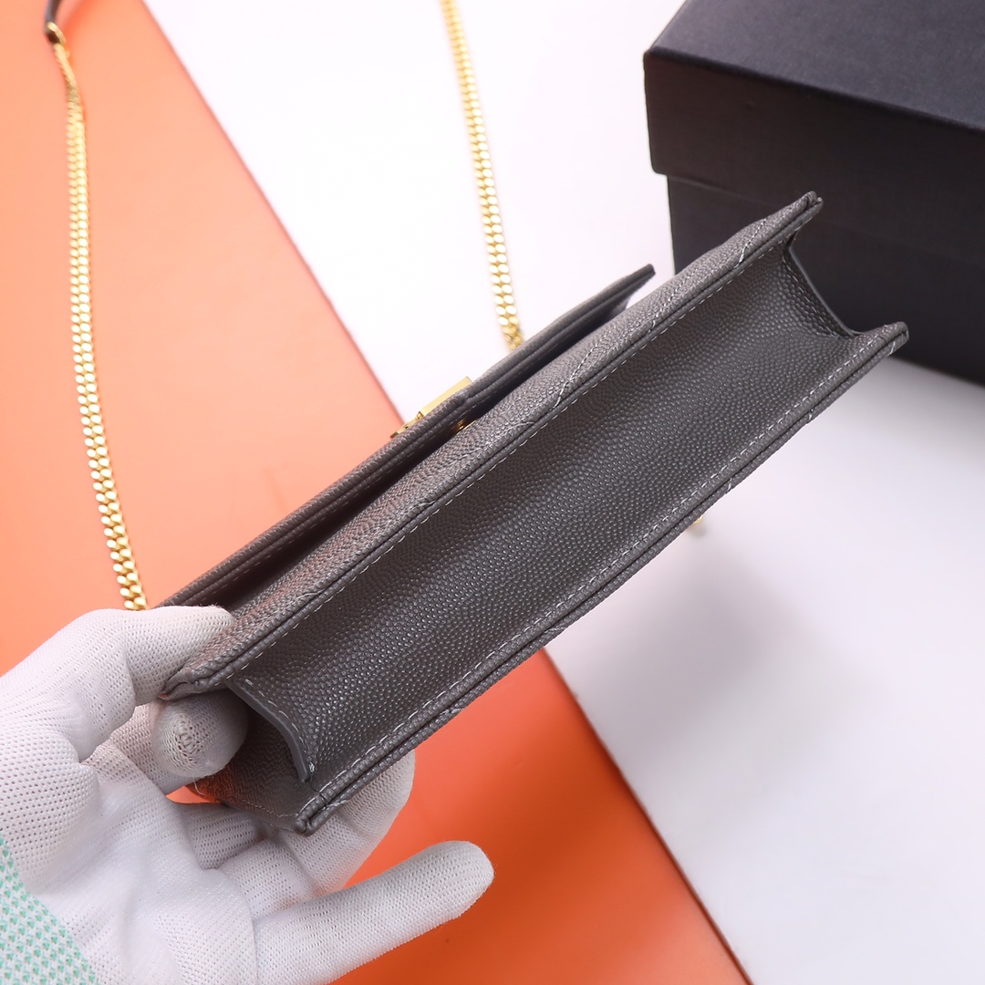 Handbags SAINT LAURENT 393953 size 19x11.5x4 cm - vstockx