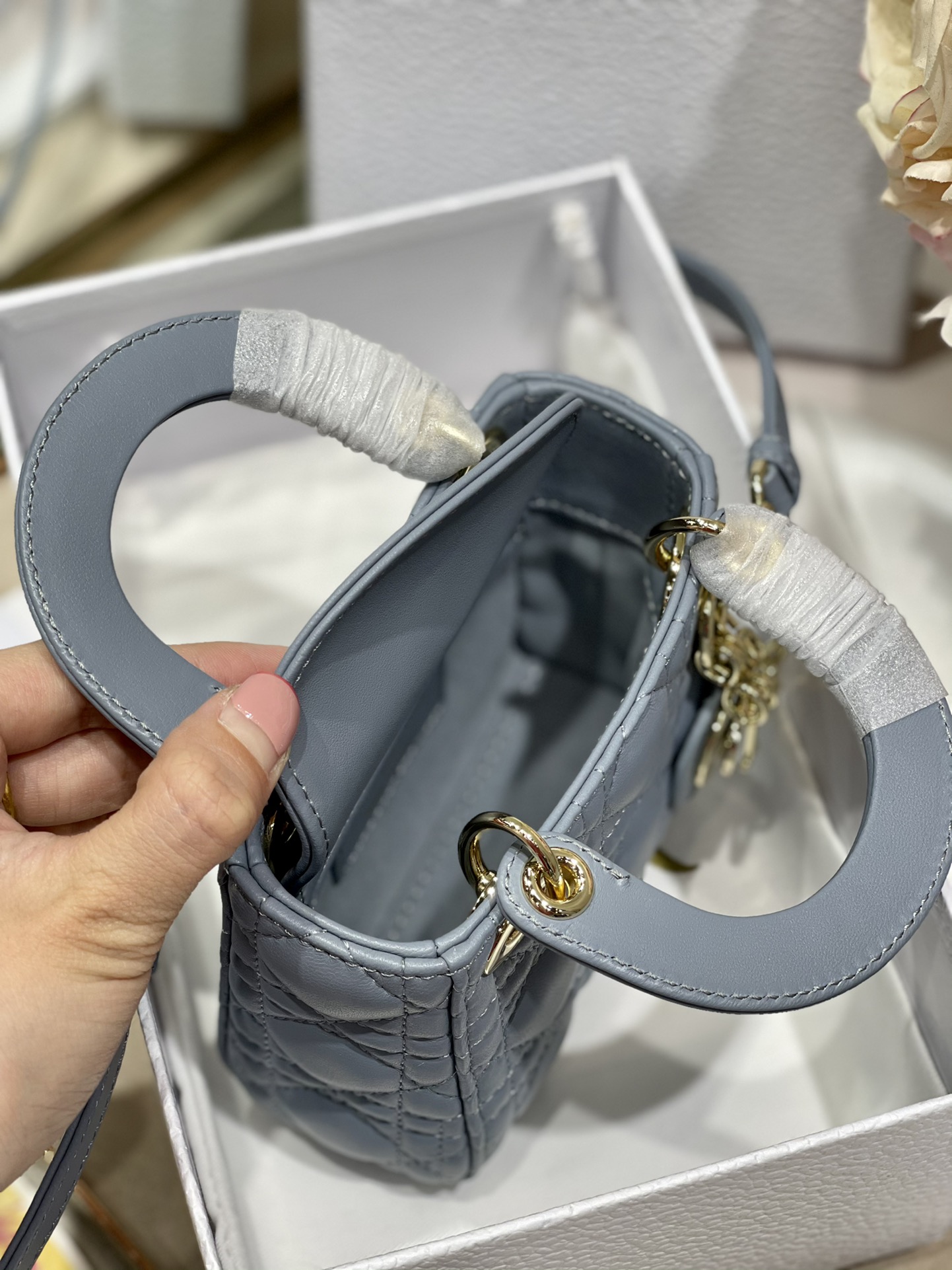 Handbags Dior  M B 6601 size:12*10*5 cm - vstockx