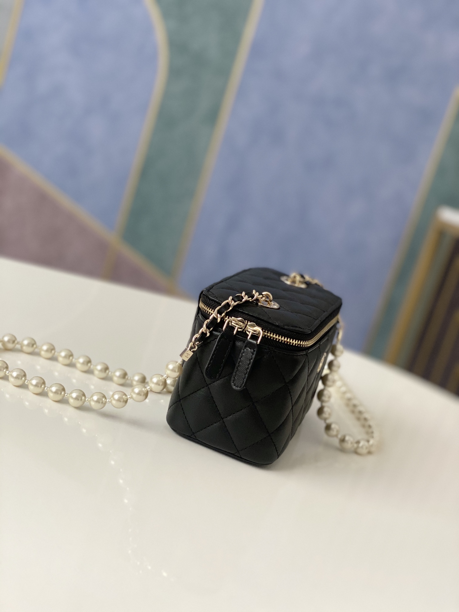 Handbag Chanel 81192 size 9.5-17-8 - vstockx