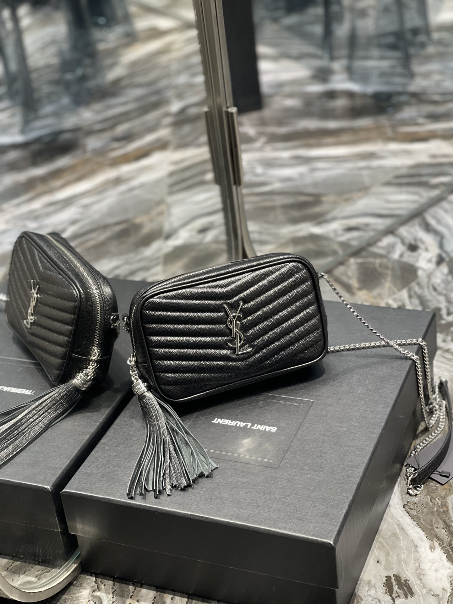 Handbags SAINT LAURENT 585040 size 18  10  5 cm - vstockx