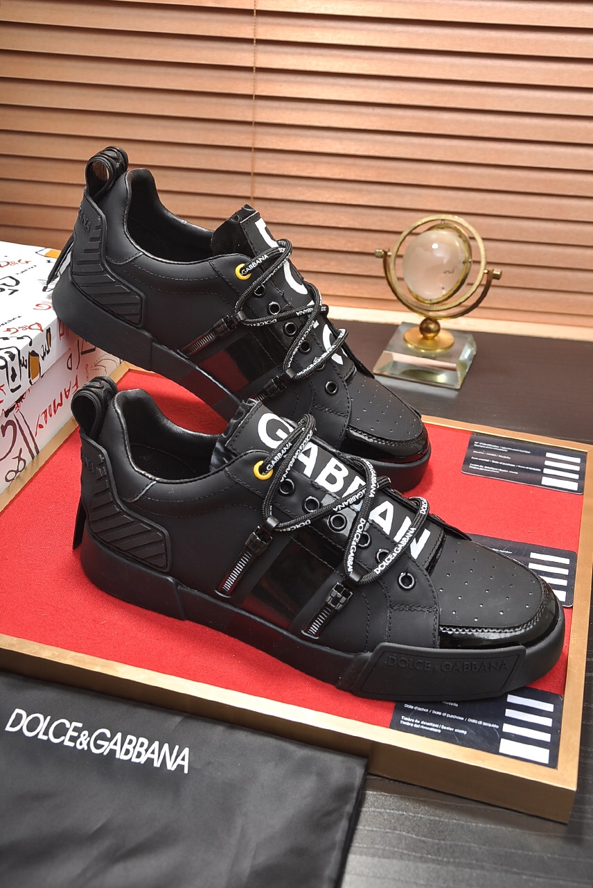 Dolce & Gabbana Low Tops Sneakers 69 - vstockx