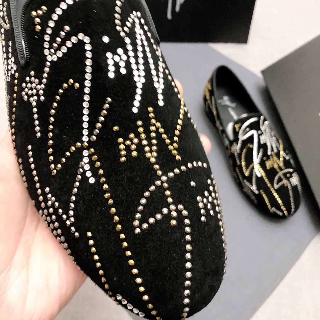Giuseppe Zanotti Slip-on 9 - vstockx