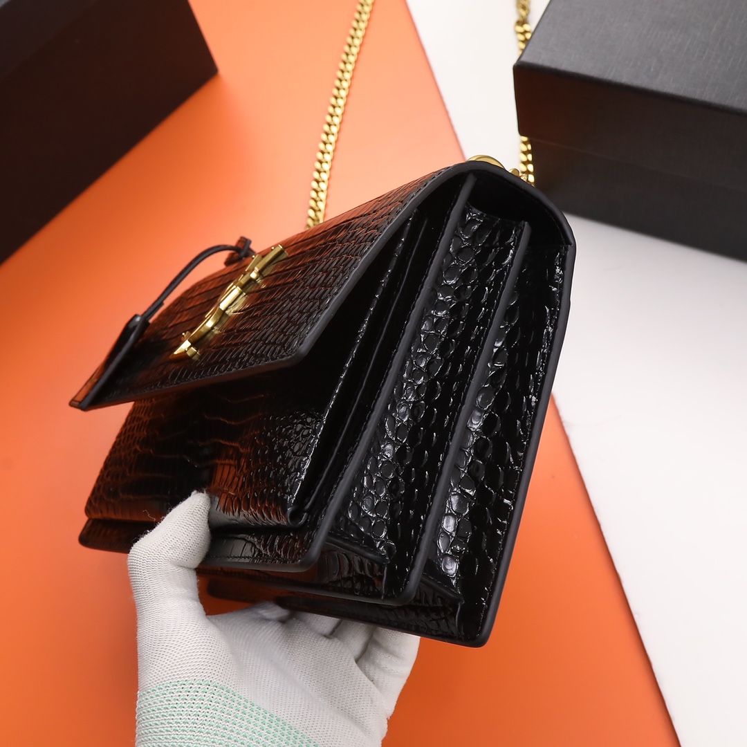 Handbags SAINT LAURENT 422906 size 22x8x16 CM - vstockx