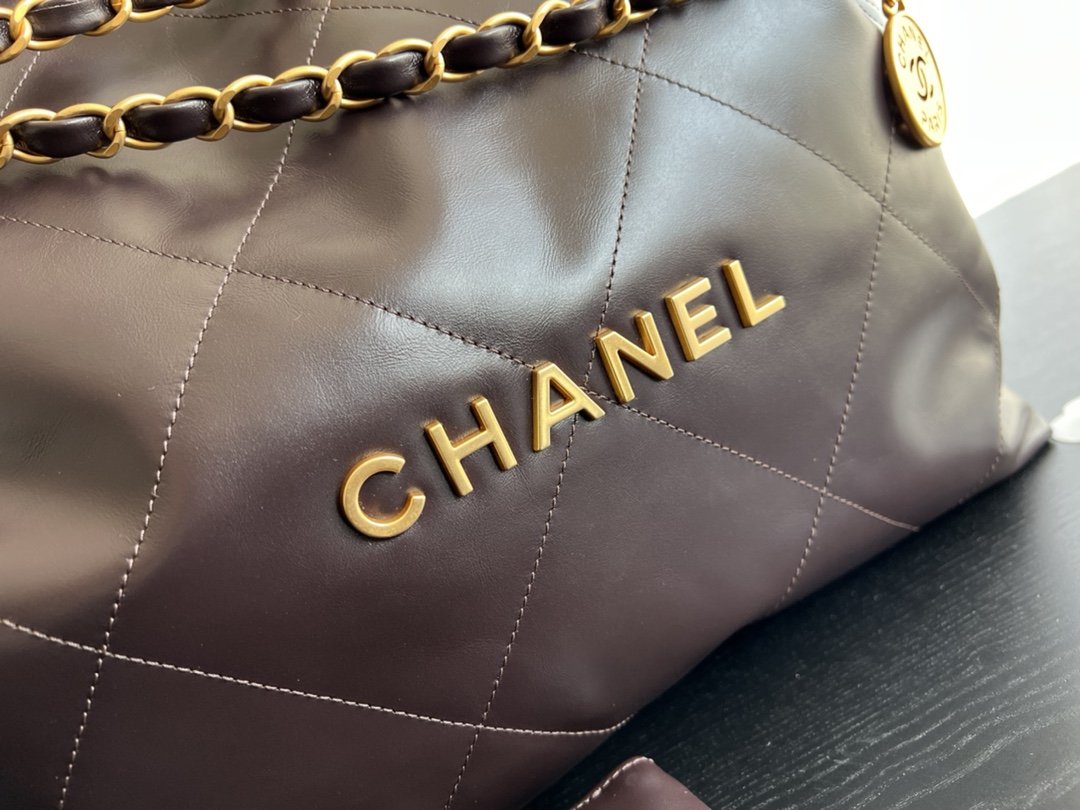 Handbag Chanel size 39cmx42cmx8 cm - vstockx