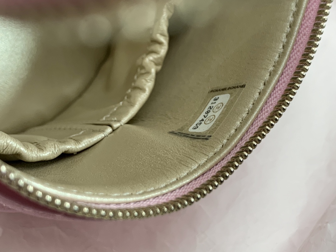 Handbag Chanel 2730 size 13  13  11 cm - vstockx