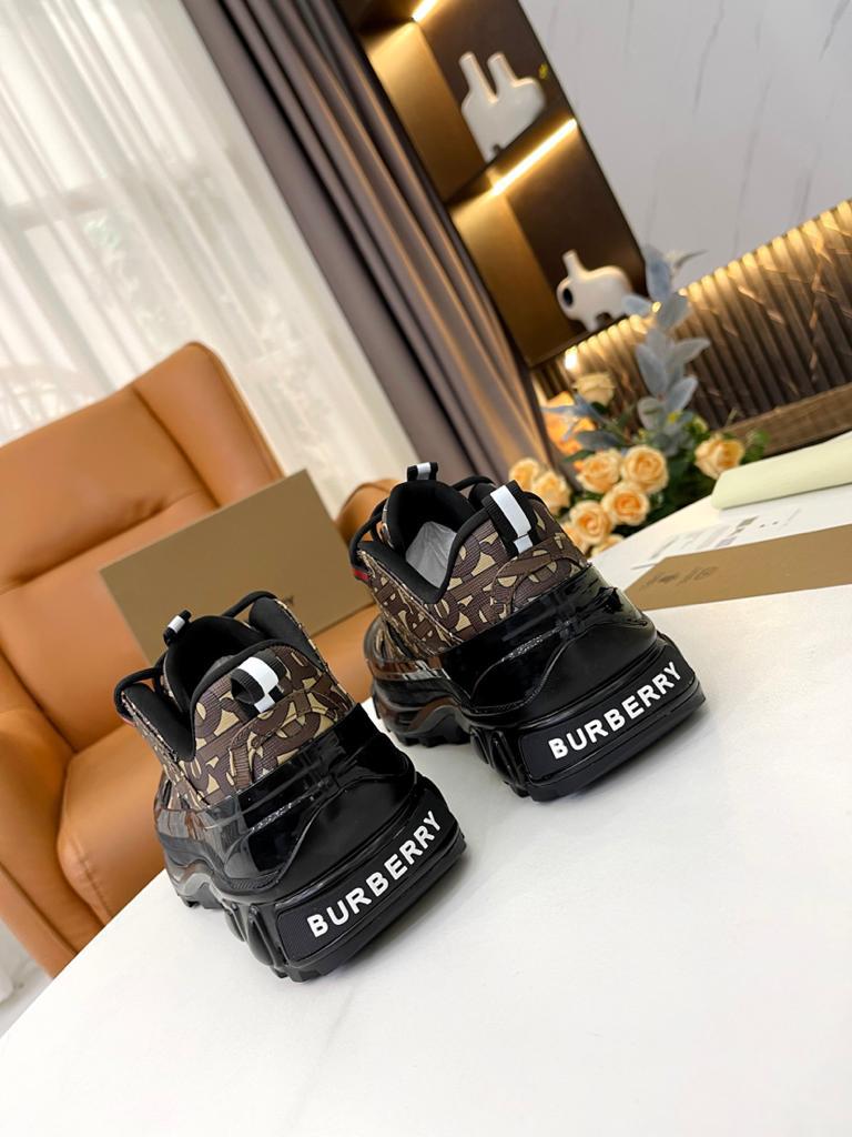 Burberry Arthur Monogram Print Black Bridle Brown - vstockx