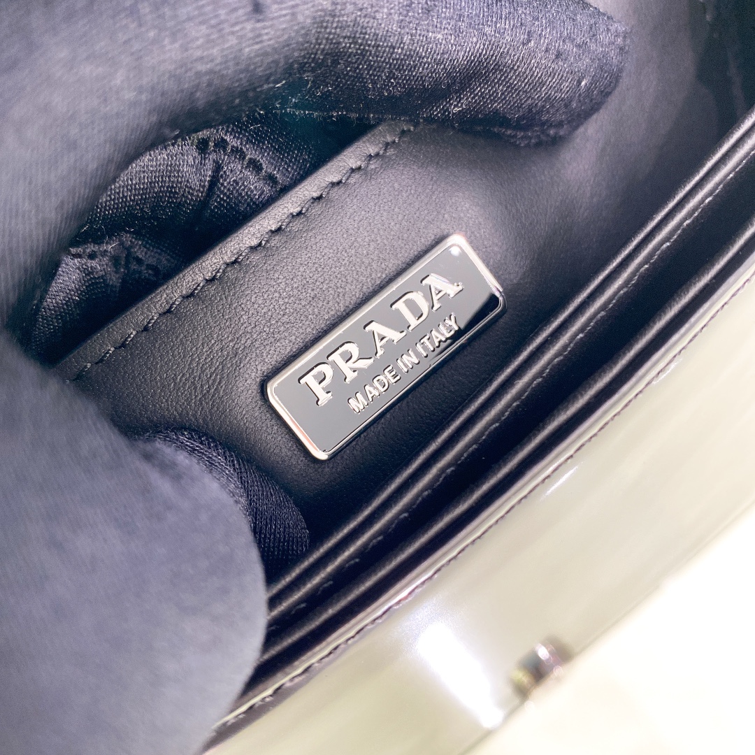 handbags prada 1BD308 20*14*4.8 - vstockx